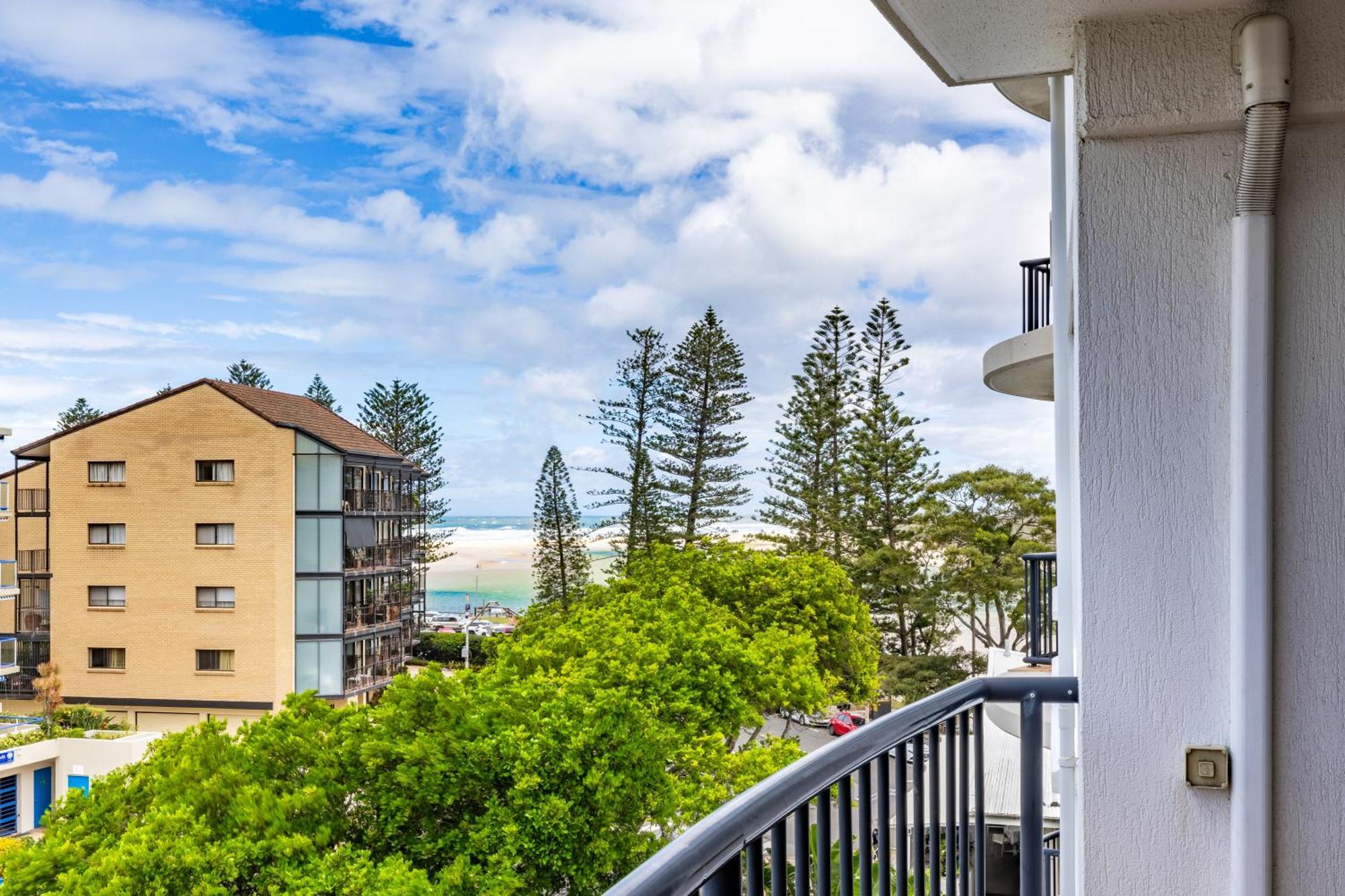 Belaire Place Motel Apartments Caloundra Exterior foto